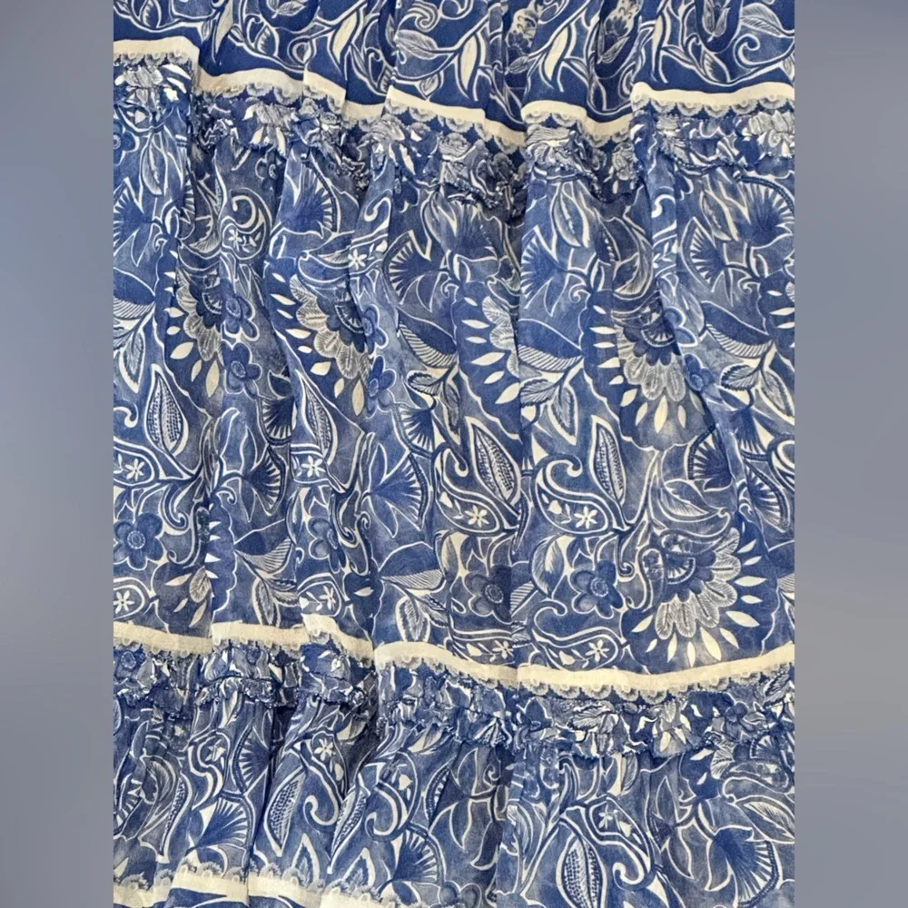 NWOT Anthropologie Love the Label Blue and White Raquel Skirt in Arabesque XS - Picture 4 of 9